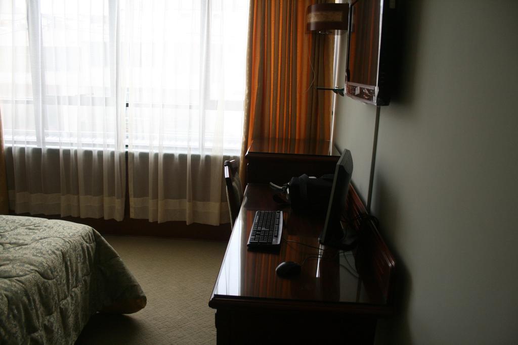 Hotel Oro Inn ليما الغرفة الصورة